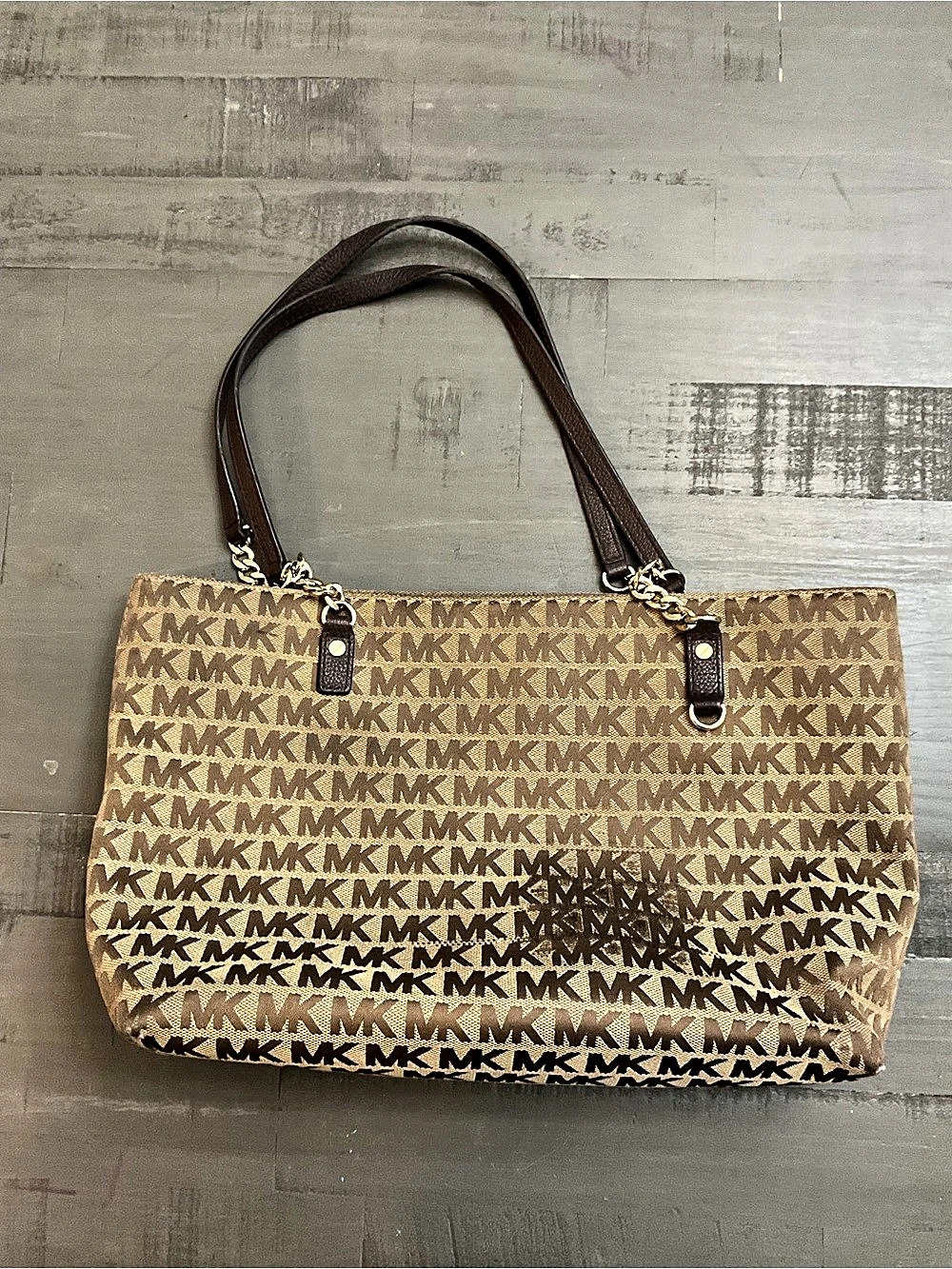 Michael Kors Logo Print Tote in Brown & Tan